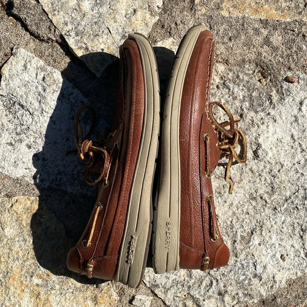 Sperry Men's Brown Leather Gold Cup 2-Eye Boat Shoes